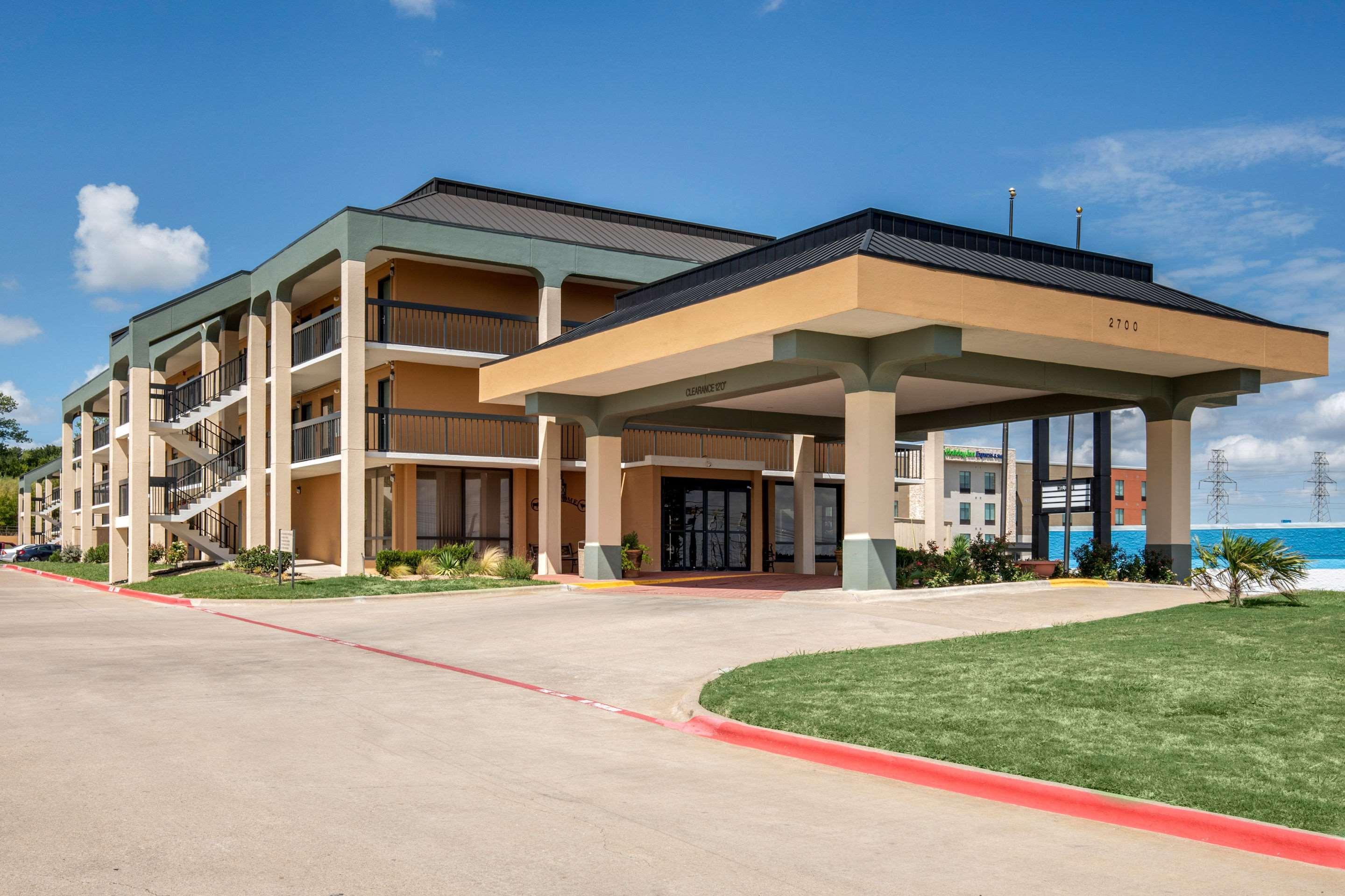 Quality Inn West Fort Worth Exterior photo